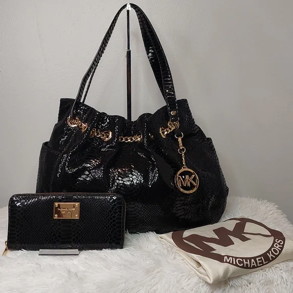 MICHAEL Michael Kors Bags Michael Kors Jet Set Chain Ring